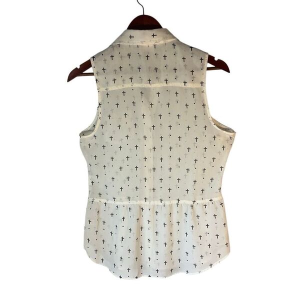 LA Hearts Sheer Peplum Sleeveless Button Up. Ivory with Crosses. Size M - Picture 5 of 10